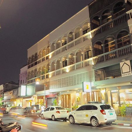 Oyo 300 Karnvela Hotel Phuket Bagian luar foto